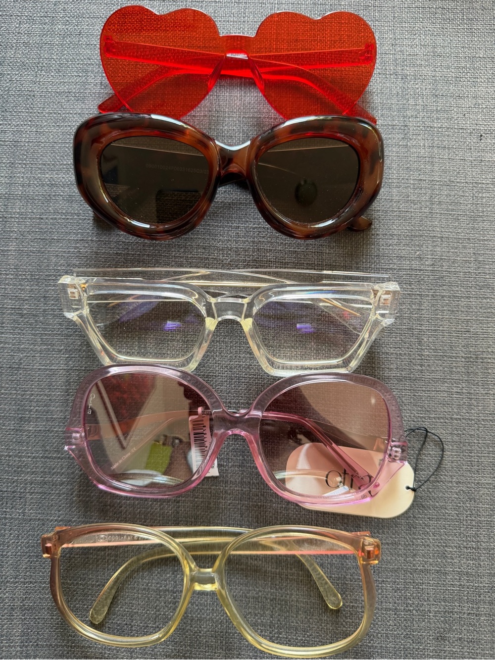 Variety MIX! Heart-Shaped Red and Mixed Color Sunglasses Set